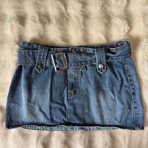 denim skirt